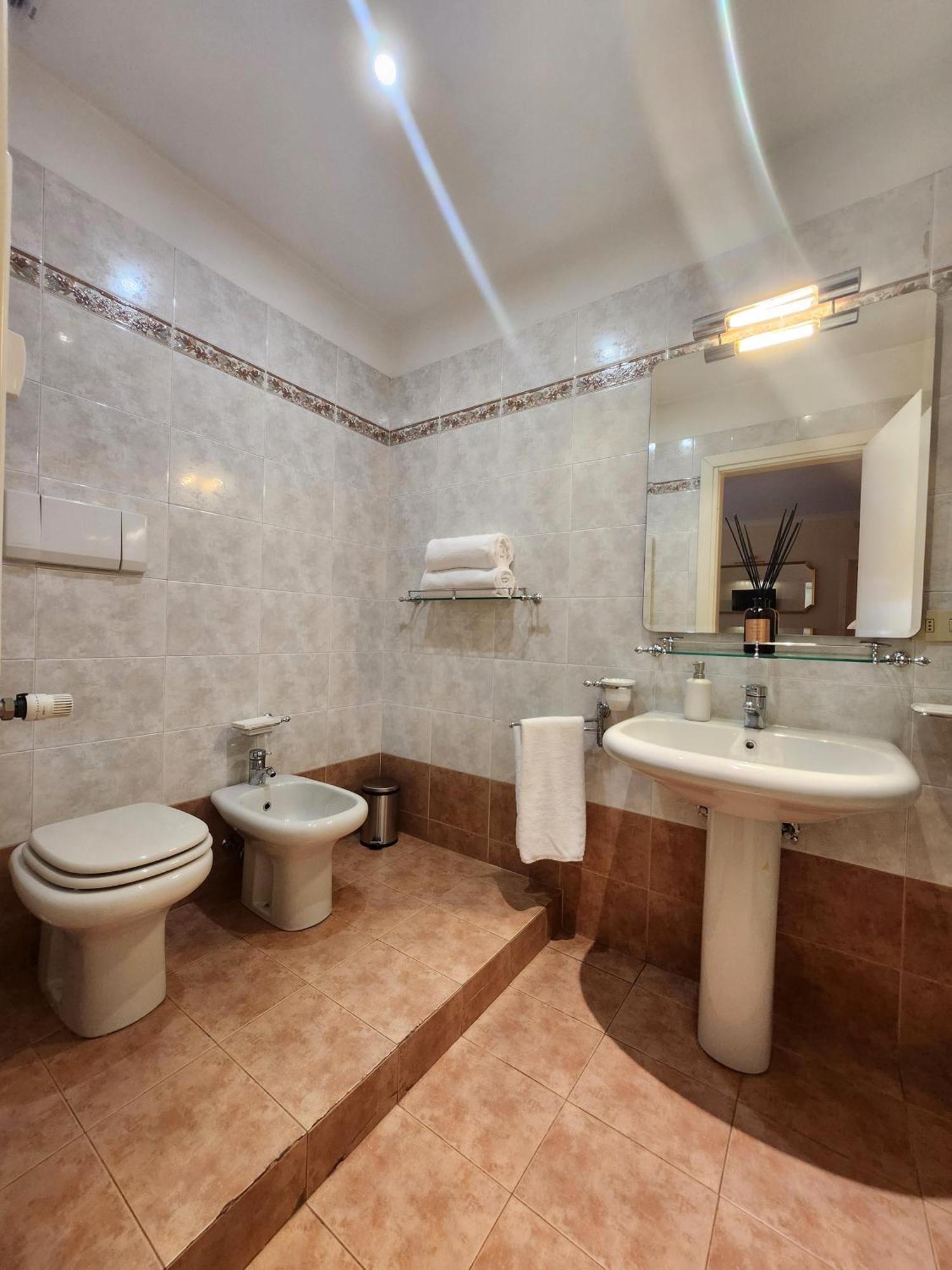 Authentic With Terrace Appartement Rome